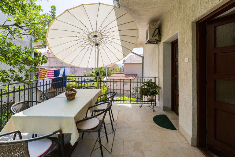 Selce Apartment Rental