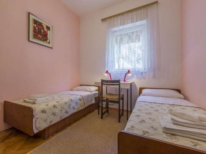 Selce Apartment Rental