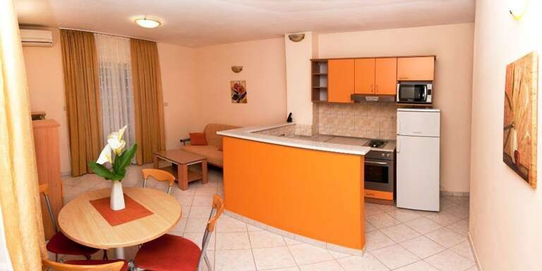 Komarna Apartment Rental