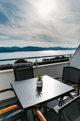 Komarna Apartment Rental