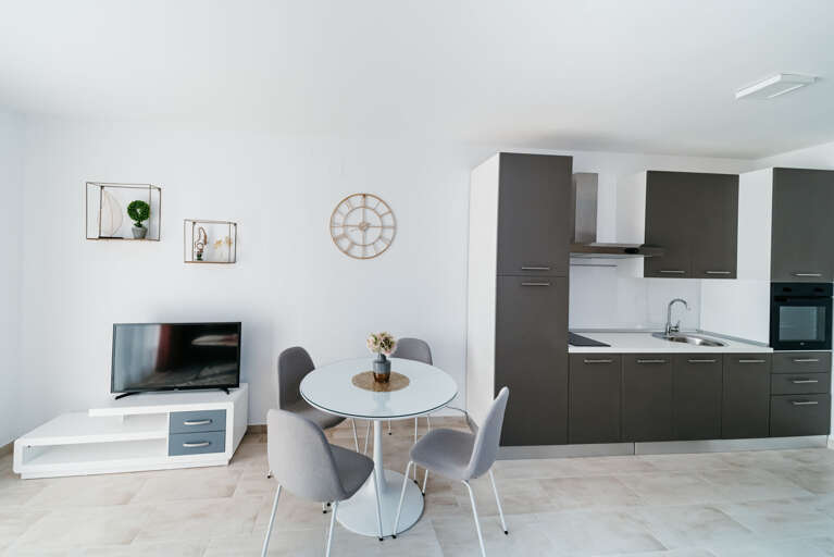Komarna Apartment Rental