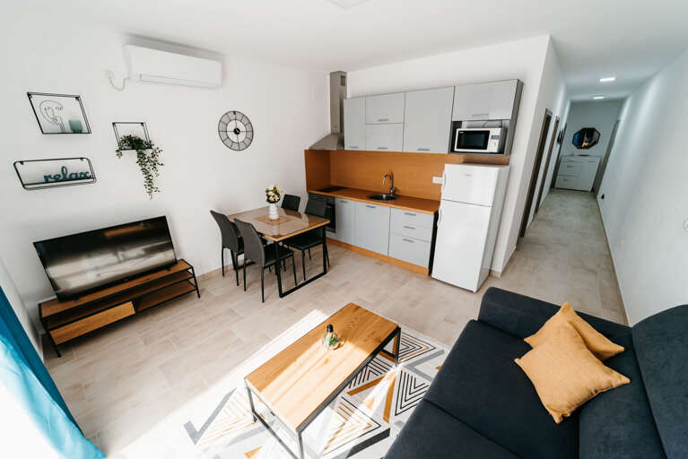 Komarna Apartment Rental