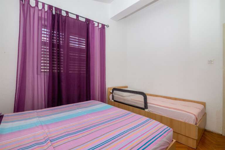Igrane Apartment Rental