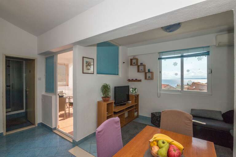 Igrane Apartment Rental