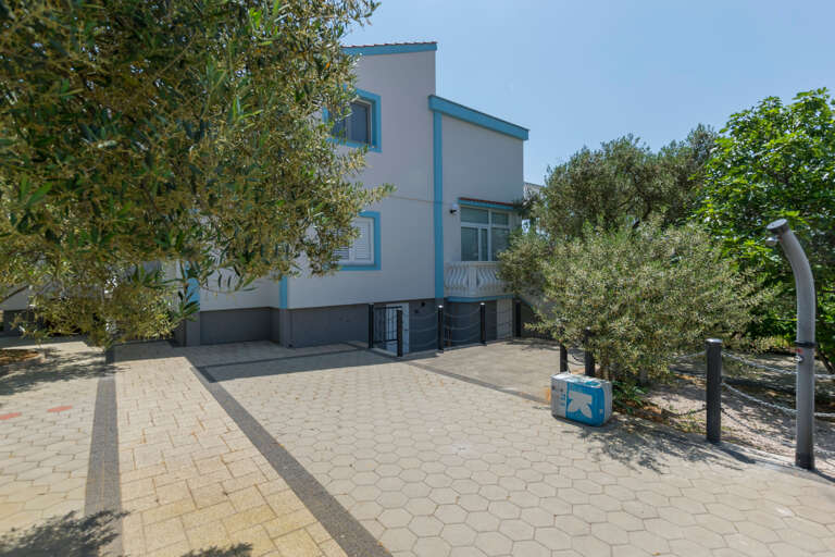 Pirovac Apartment Rental