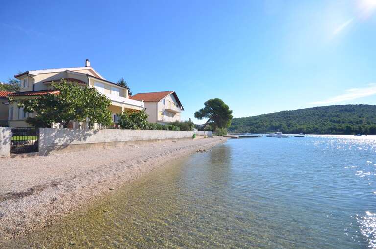 Pirovac Apartment Rental