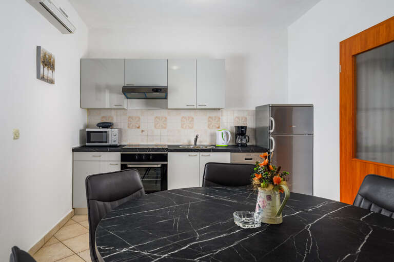 Drenje Apartment Rental