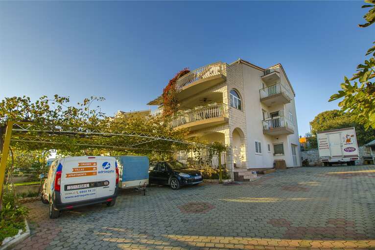 Grebastica Apartment Rental