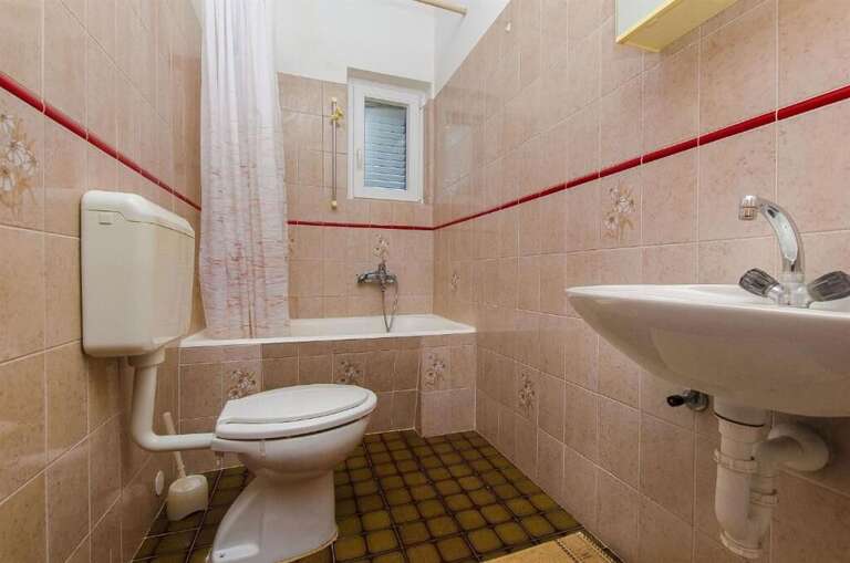 Grebastica Apartment Rental