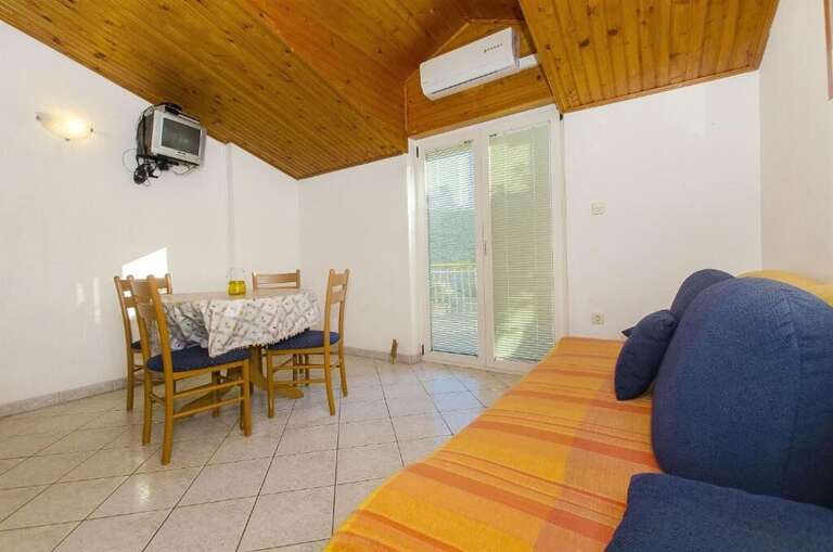 Grebastica Apartment Rental