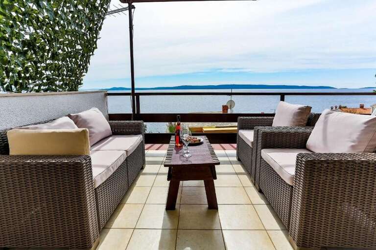 Okrug Gornji Apartment Rental