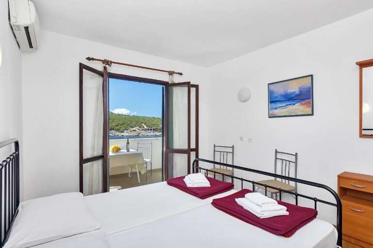 Gdinj Apartment Rental