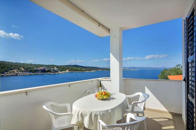 Gdinj Apartment Rental