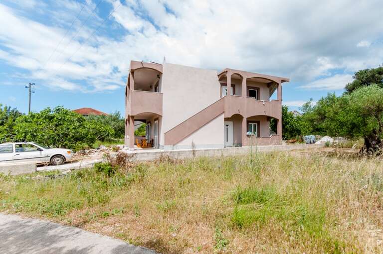 Vinisce Apartment Rental