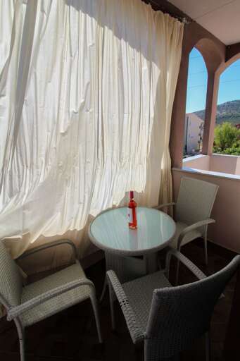 Vinisce Apartment Rental