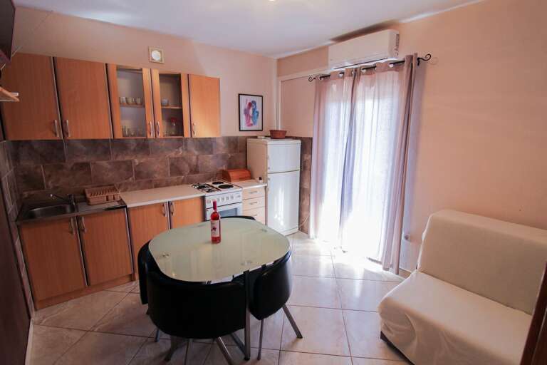 Vinisce Apartment Rental