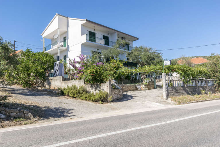 Poljica Apartment Rental