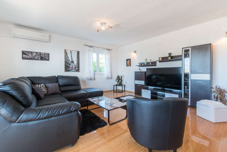 Split Apartment Rental