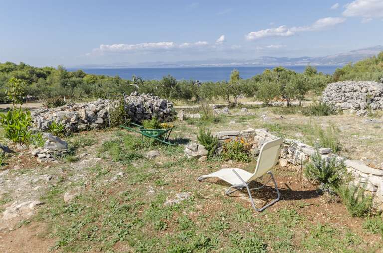 Splitska Home Rental