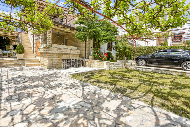 Rogoznica Apartment Rental