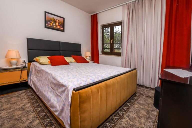 Rogoznica Apartment Rental