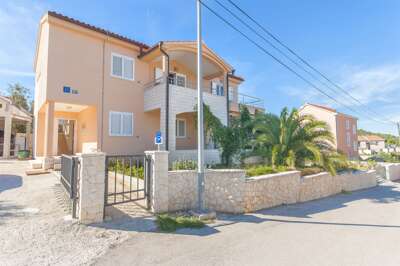 Apartments Ema