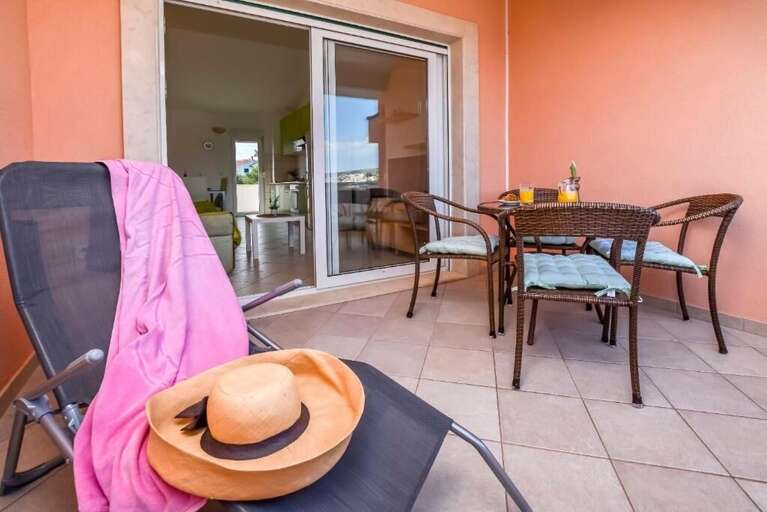 Primosten Apartment Rental