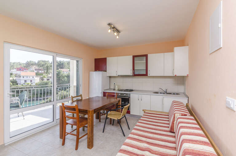 Vrbanj Apartment Rental