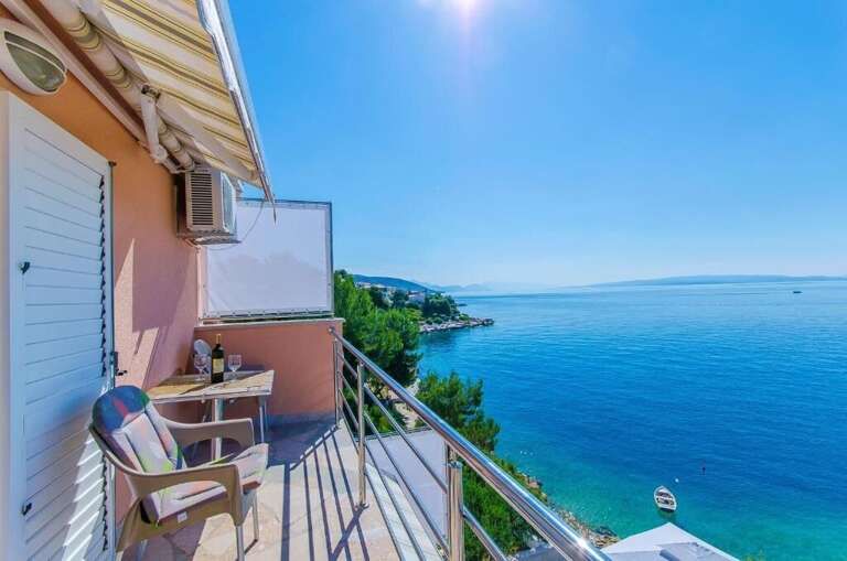 Okrug Gornji Apartment Rental