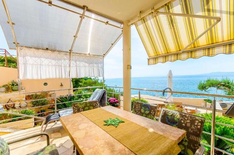 Okrug Gornji Apartment Rental