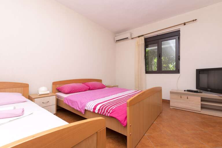 Ulcinj Apartment Rental