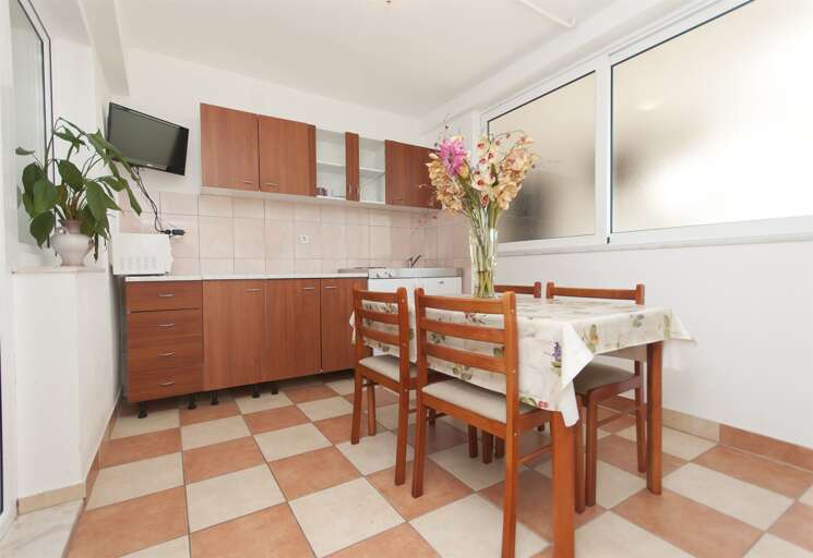 Makarska Apartment Rental