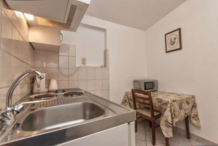 Makarska Apartment Rental