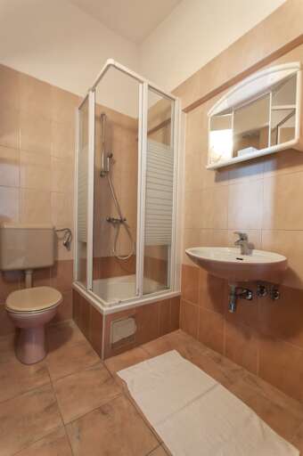 Makarska Apartment Rental