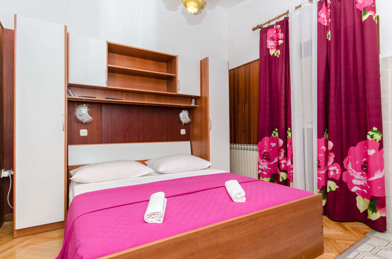 Makarska Apartment Rental