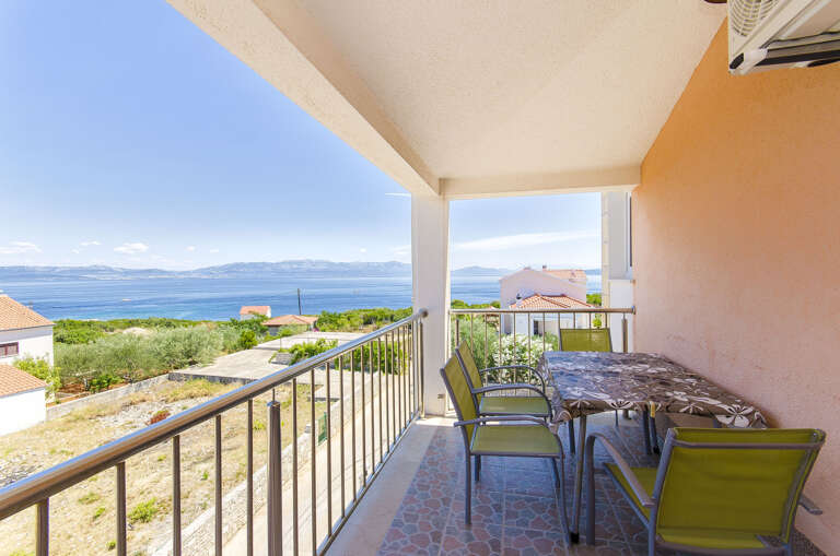 Necujam Apartment Rental