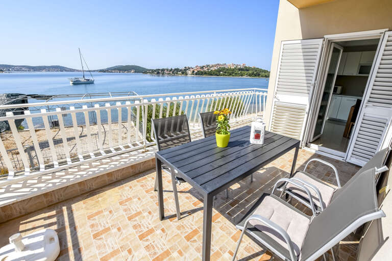 Podglavica Apartment Rental