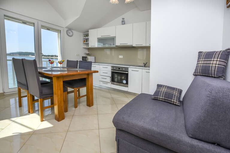 Podglavica Apartment Rental