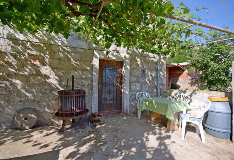 Lastovo Home Rental