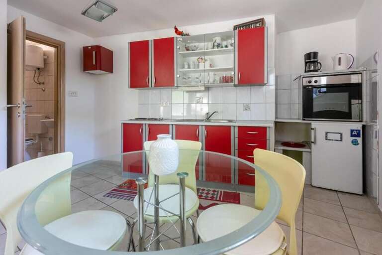 Ledenice Apartment Rental