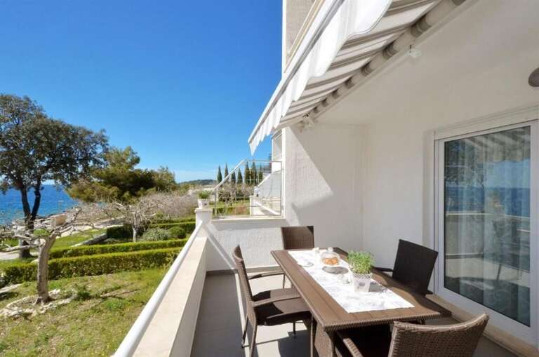 Rogoznica Apartment Rental