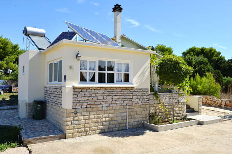 Zirje Home Rental