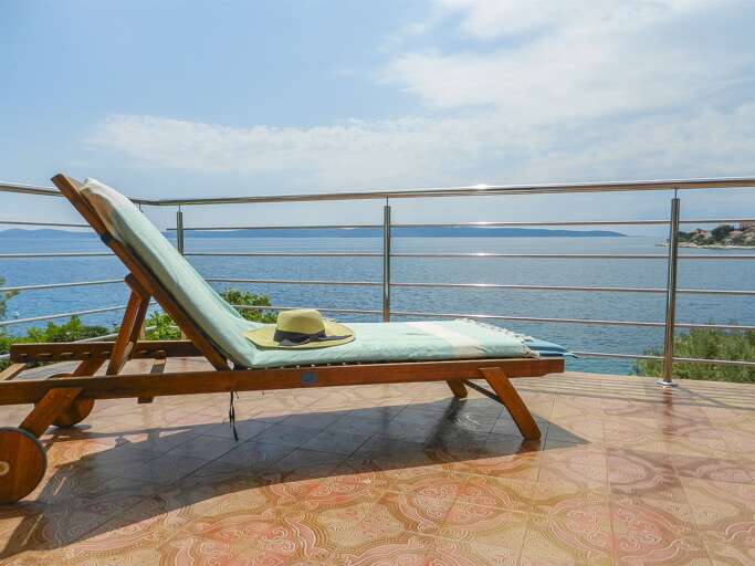 Okrug Gornji Home Rental