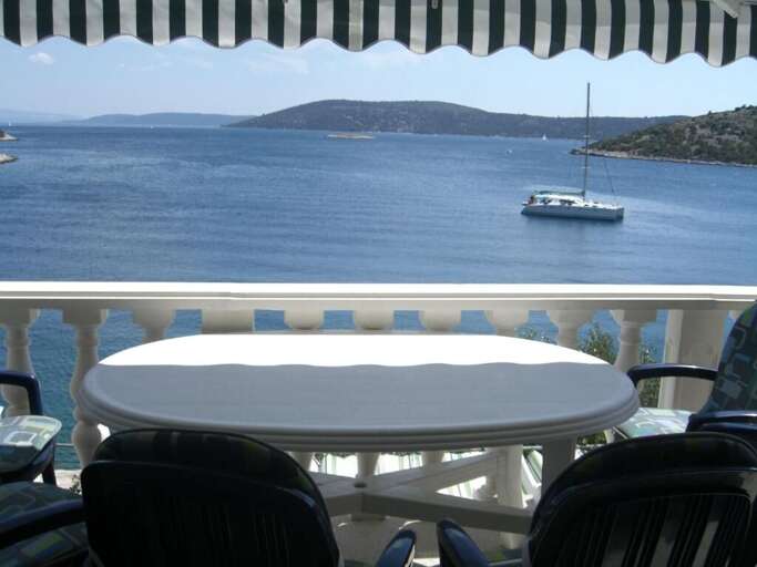 Vinisce Apartment Rental