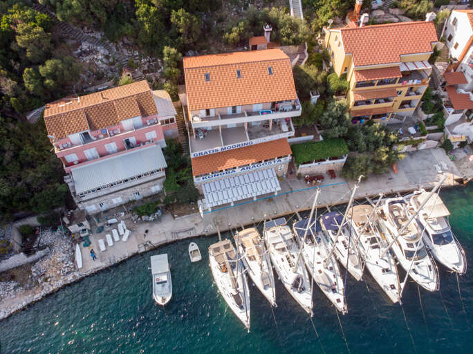Lastovo Apartment Rental
