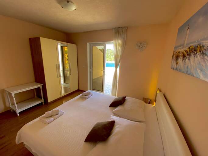 Lastovo Apartment Rental