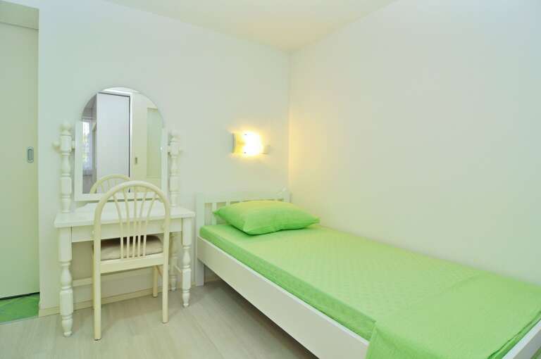 Slatine Apartment Rental