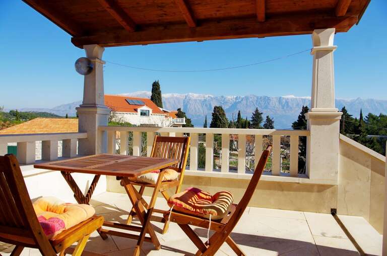 Sumartin Apartment Rental