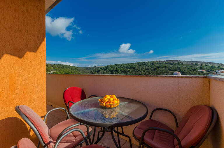 Okrug Gornji Apartment Rental