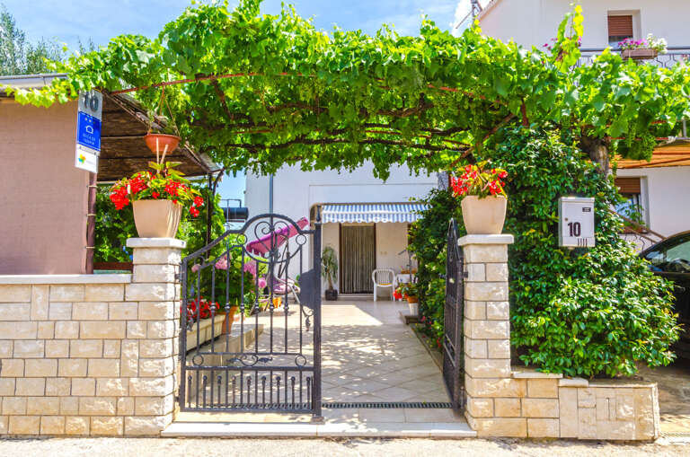 Pula Home Rental